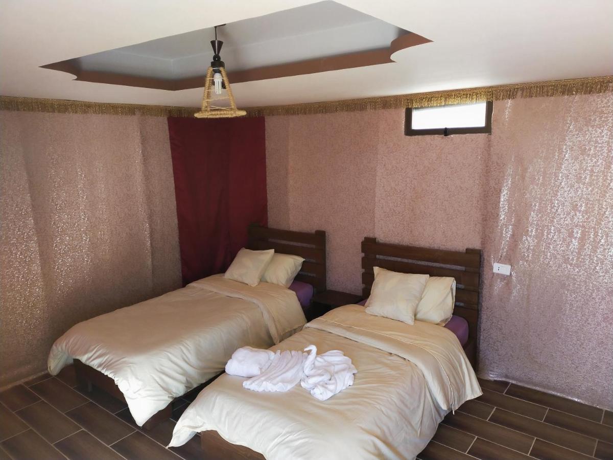 Petra Wassaif Camp Hotel Вади Муса Екстериор снимка