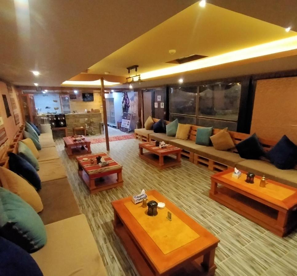 Petra Wassaif Camp Hotel Вади Муса Екстериор снимка