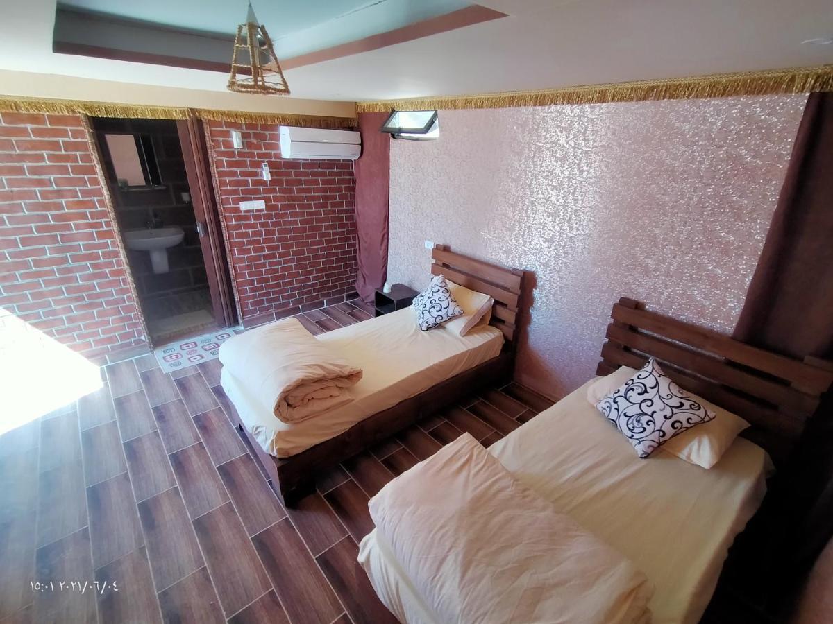 Petra Wassaif Camp Hotel Вади Муса Екстериор снимка