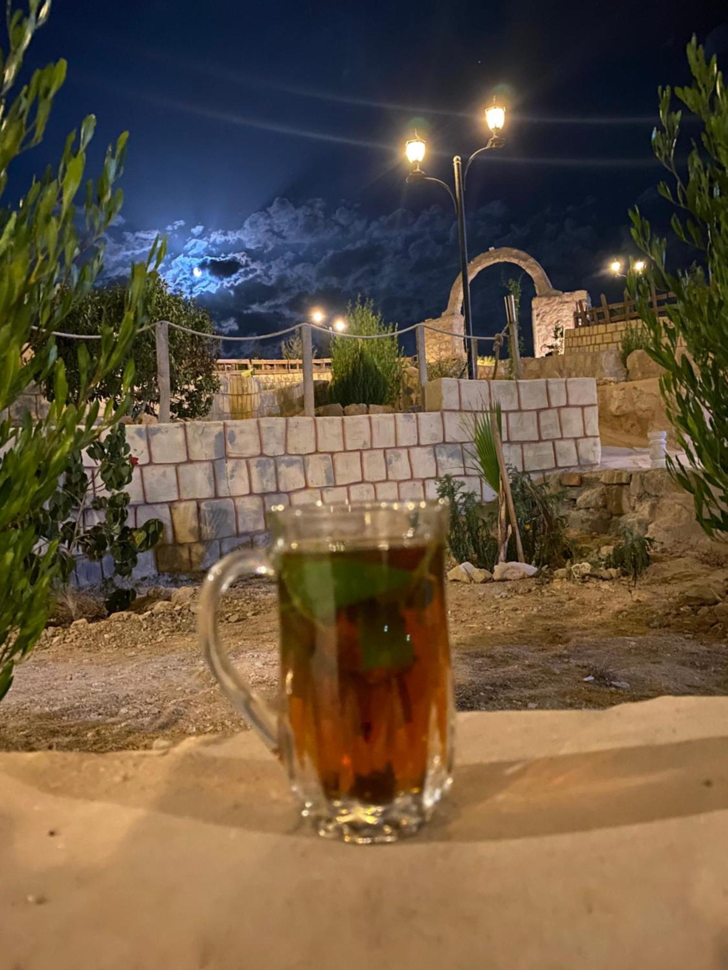 Petra Wassaif Camp Hotel Вади Муса Екстериор снимка