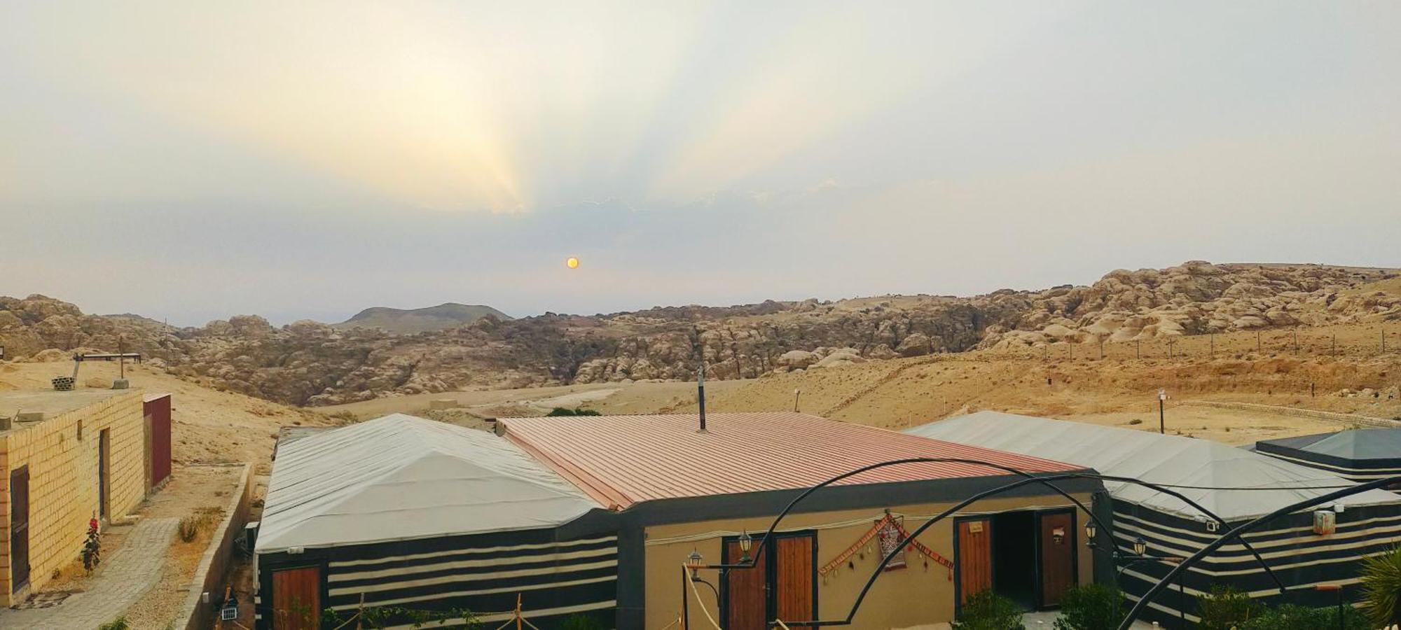 Petra Wassaif Camp Hotel Вади Муса Екстериор снимка