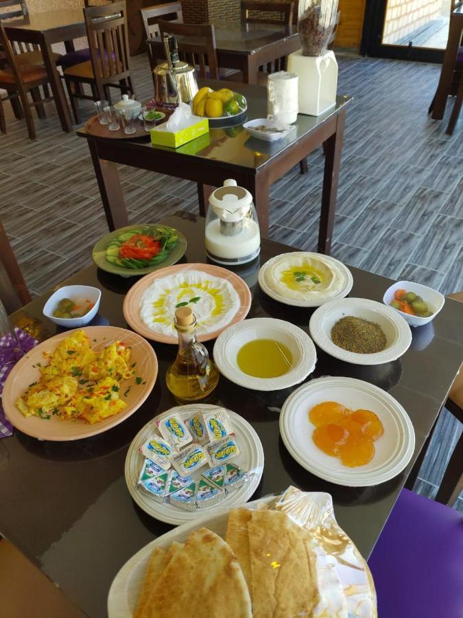 Petra Wassaif Camp Hotel Вади Муса Екстериор снимка